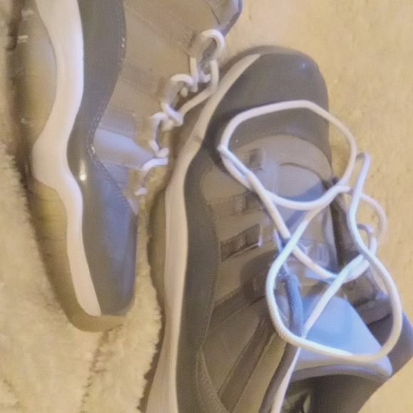 Jordan 11s - Picture 1 of 3